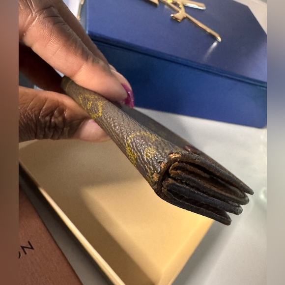 Louis Vuitton Vintage Coin Holder w/ Box - Picture 12 of 15